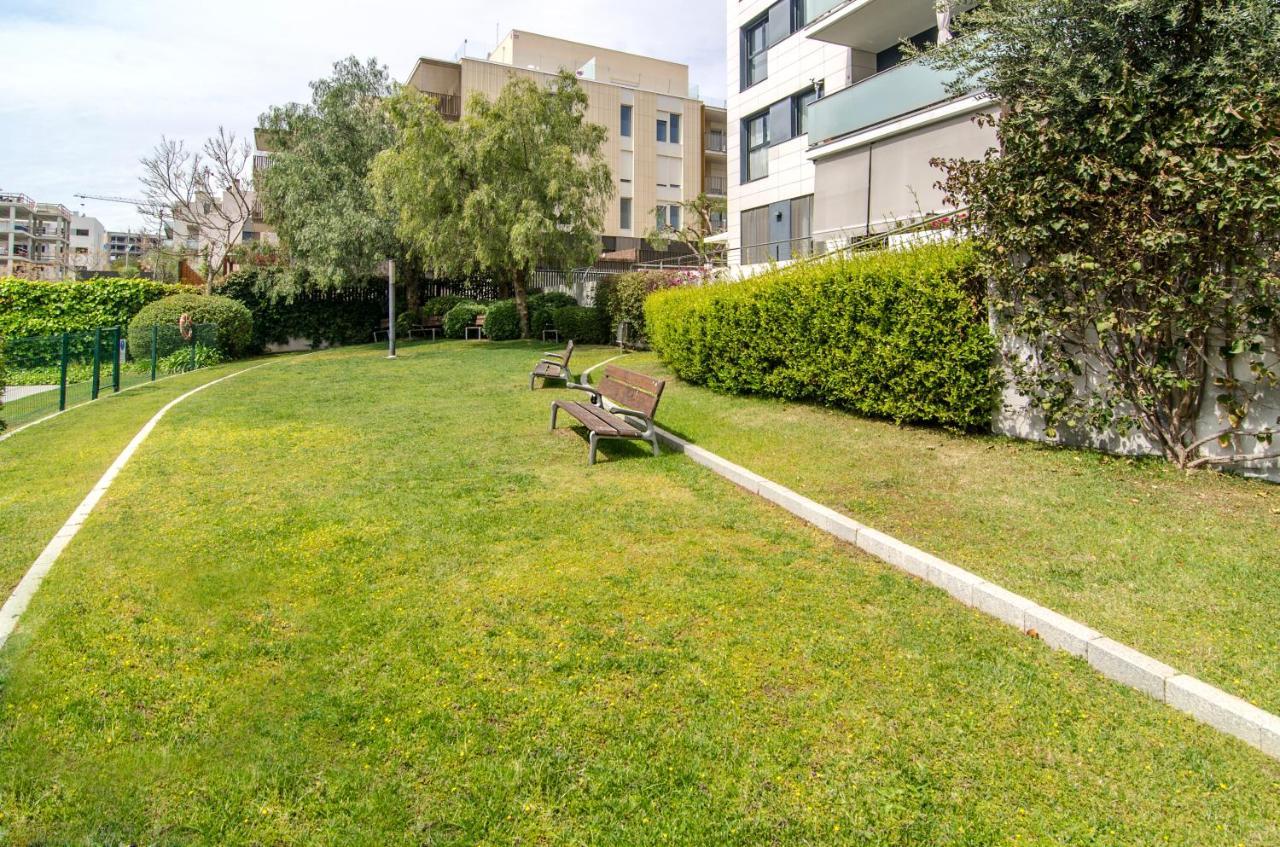 Sitges Spaces Garden Paradise 3 Bedroom, 3 Bathroom, Huge Private Garden-Terrace, Pool- Sleeps Up To 8 Eksteriør billede