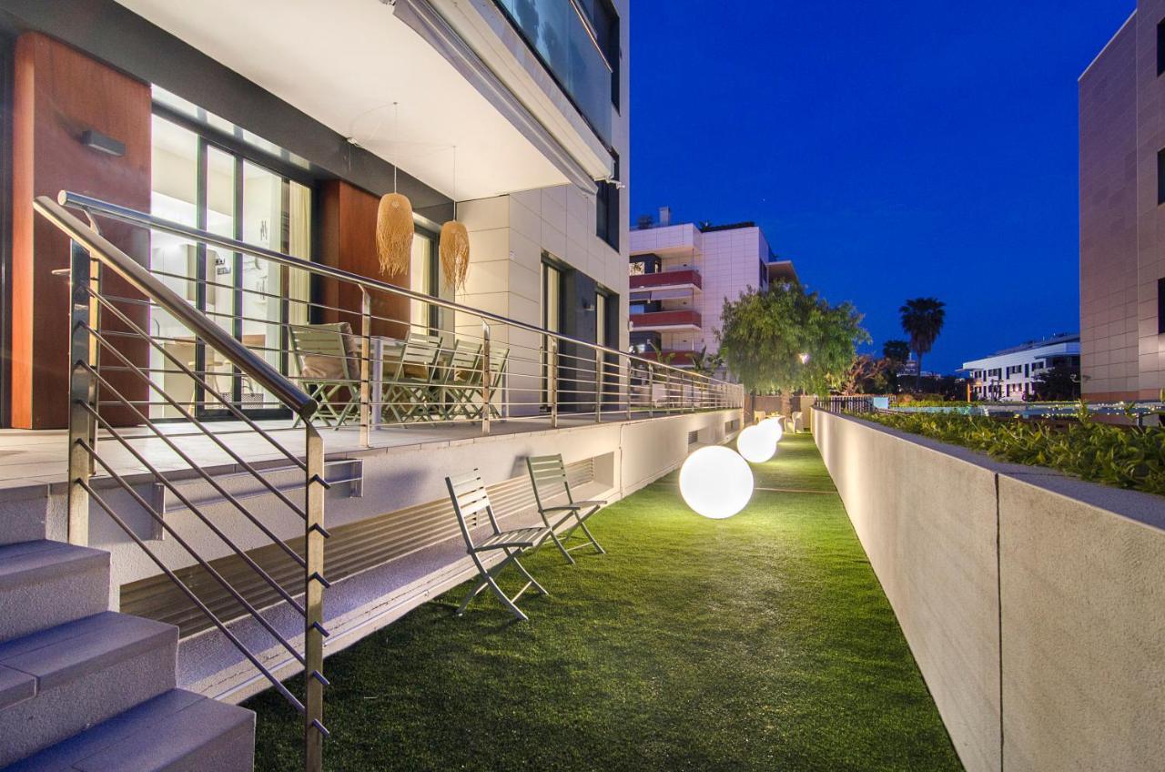 Sitges Spaces Garden Paradise 3 Bedroom, 3 Bathroom, Huge Private Garden-Terrace, Pool- Sleeps Up To 8 Eksteriør billede