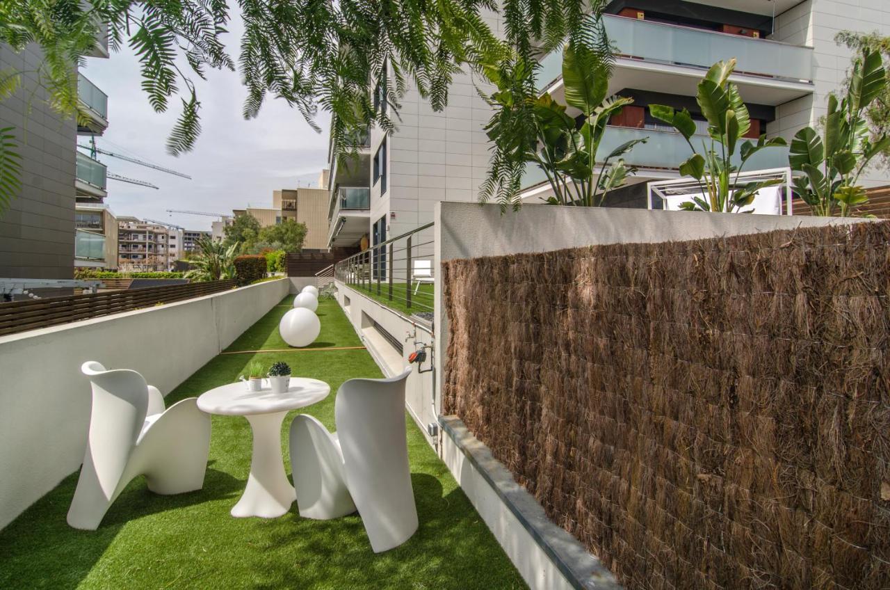 Sitges Spaces Garden Paradise 3 Bedroom, 3 Bathroom, Huge Private Garden-Terrace, Pool- Sleeps Up To 8 Eksteriør billede