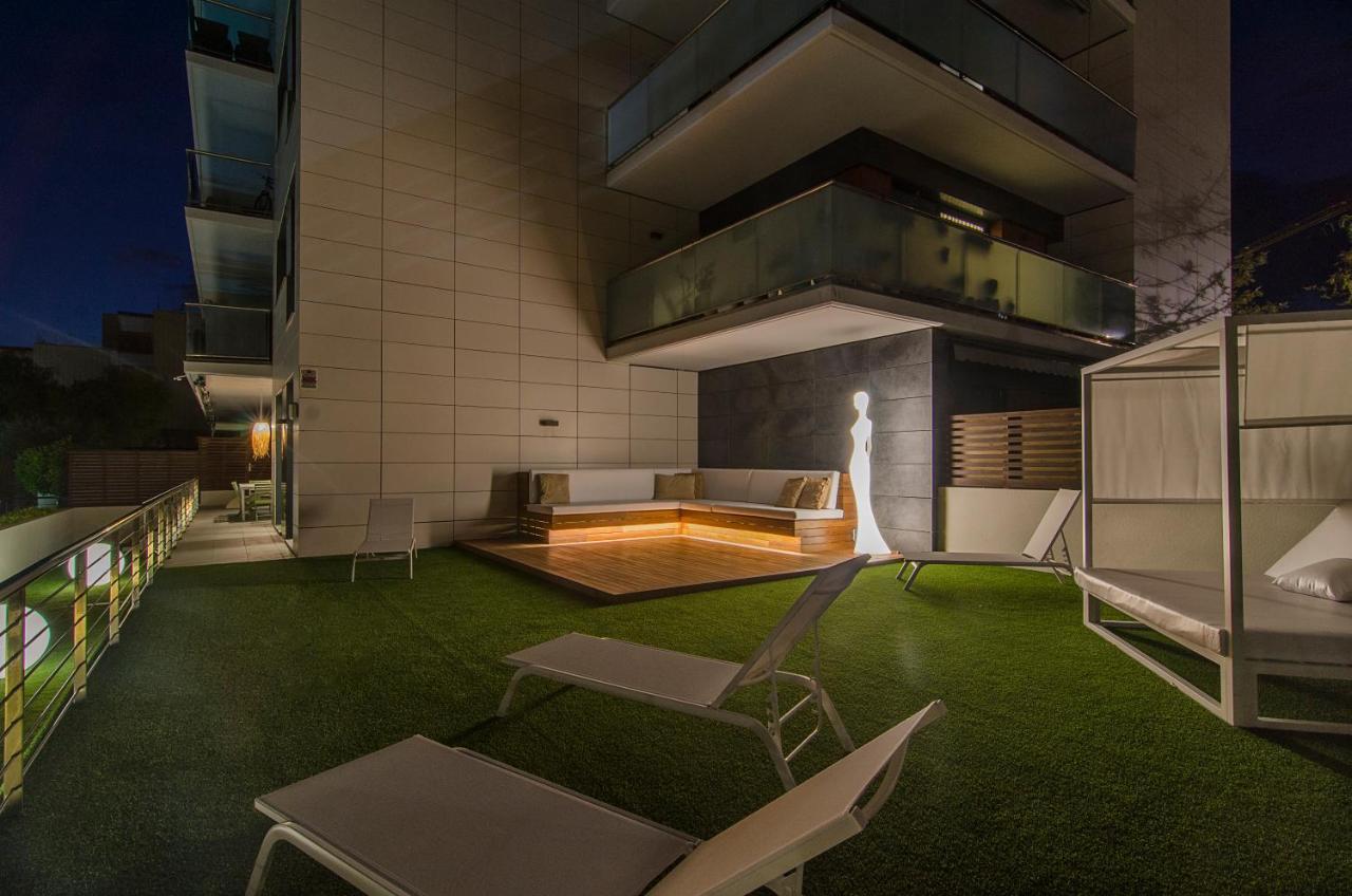 Sitges Spaces Garden Paradise 3 Bedroom, 3 Bathroom, Huge Private Garden-Terrace, Pool- Sleeps Up To 8 Eksteriør billede
