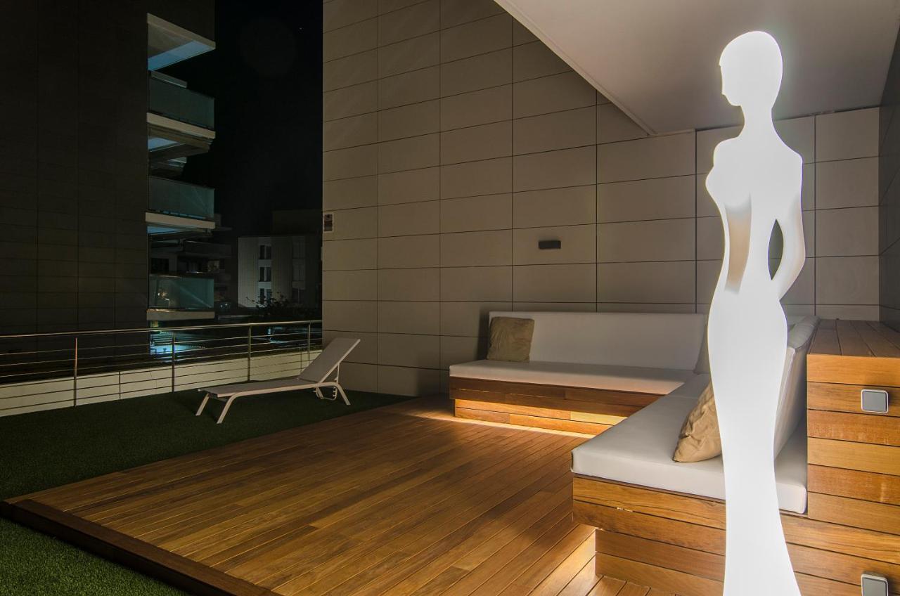Sitges Spaces Garden Paradise 3 Bedroom, 3 Bathroom, Huge Private Garden-Terrace, Pool- Sleeps Up To 8 Eksteriør billede
