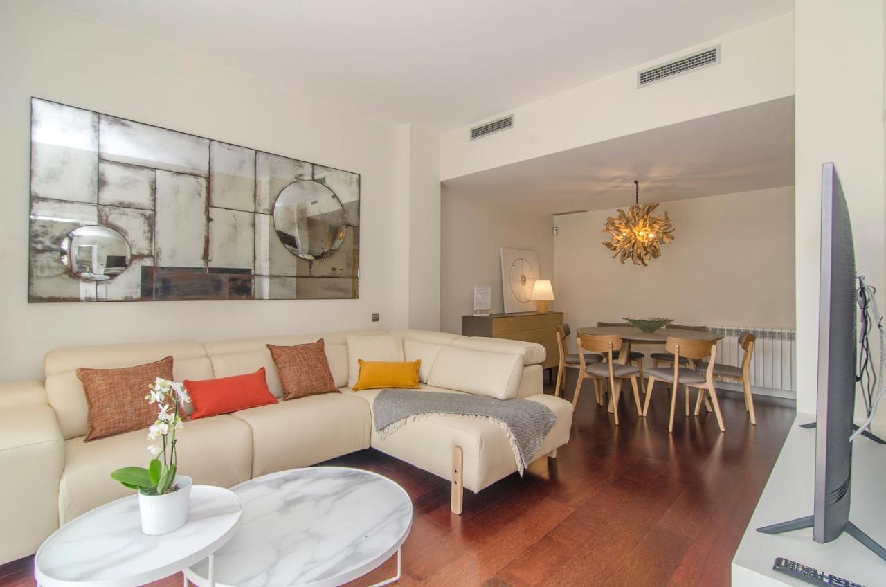Sitges Spaces Garden Paradise 3 Bedroom, 3 Bathroom, Huge Private Garden-Terrace, Pool- Sleeps Up To 8 Eksteriør billede