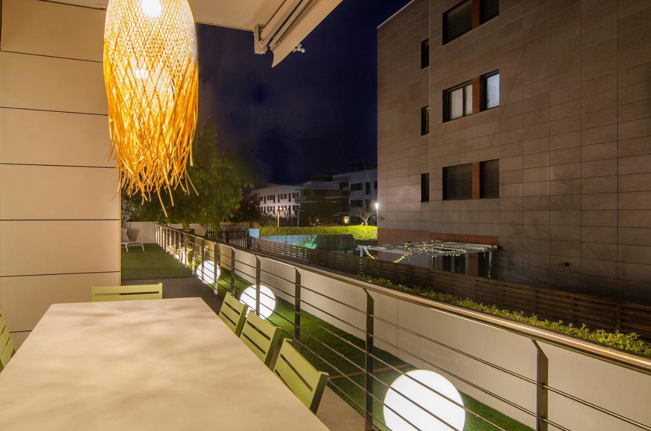 Sitges Spaces Garden Paradise 3 Bedroom, 3 Bathroom, Huge Private Garden-Terrace, Pool- Sleeps Up To 8 Eksteriør billede