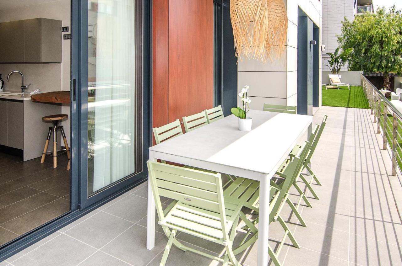 Sitges Spaces Garden Paradise 3 Bedroom, 3 Bathroom, Huge Private Garden-Terrace, Pool- Sleeps Up To 8 Eksteriør billede